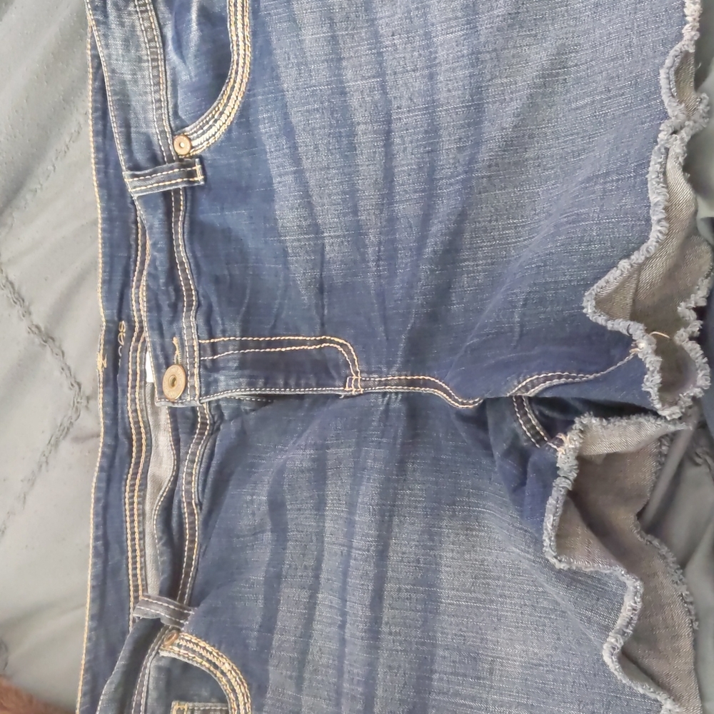 Maurice's denim shorts size 24